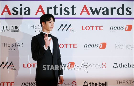 오늘자 시상식 서강준 | 인스티즈