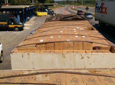 Conquista: Carga é apreendida com 475 mil maços de cigarros contrabandeados Conquista: Carga é apreendida com 475 mil maços de cigarros contrabandeados