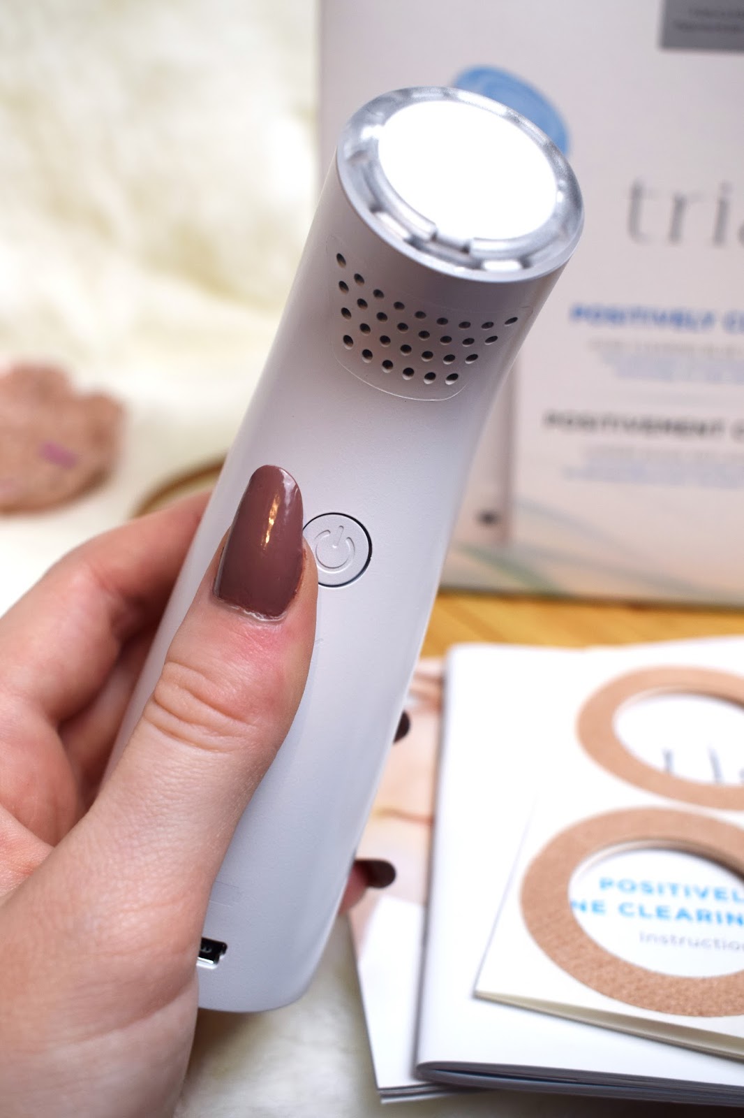 Clearing Acne with Tria Blue Light Part 1 // MissBeautyEmily