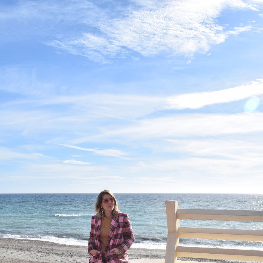 prendas_primavera_en_otoño_Chaqueta_rosa