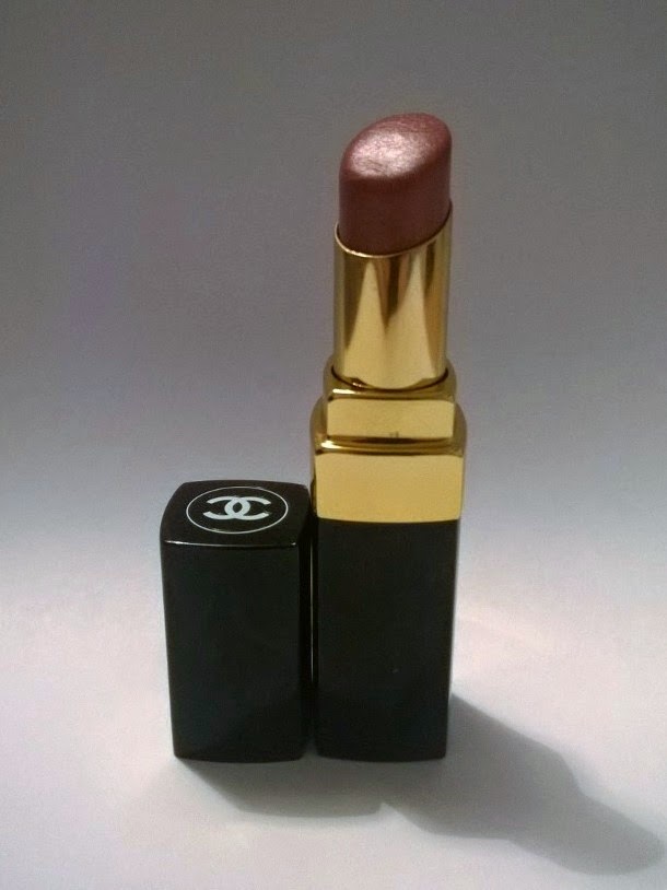 chanelofficial Coco rouge lipstick shine in Boy