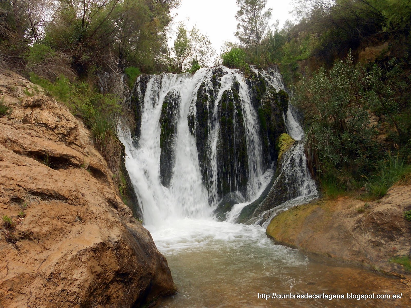 ^ CUMBRES DE CARTAGENA: SENDERISMO ^: Arroyo de agua profunda: Letur