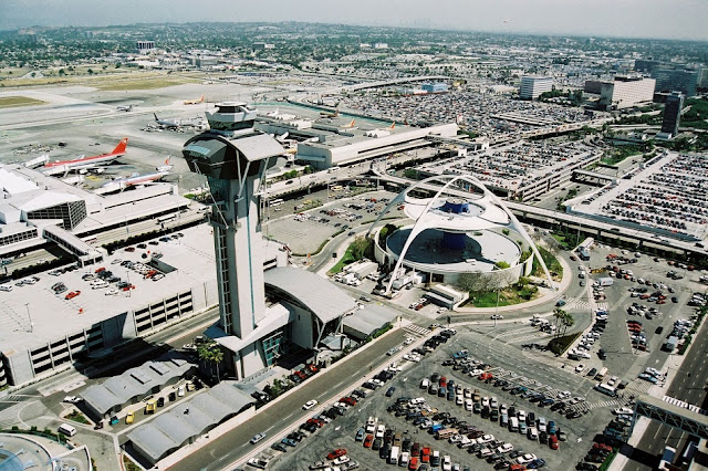 Como se deslocar do Aeroporto Internacional de Los Angeles até o centro da cidade Como se deslocar do Aeroporto Internacional de Los Angeles até o centro da cidade