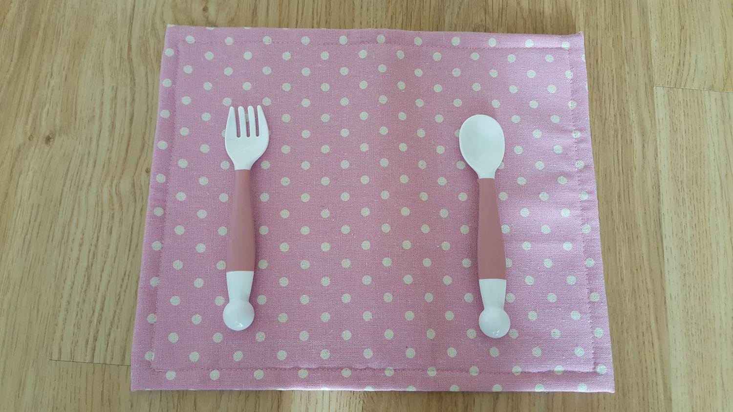 DIY baby placemat with tutorial Keeping it Real