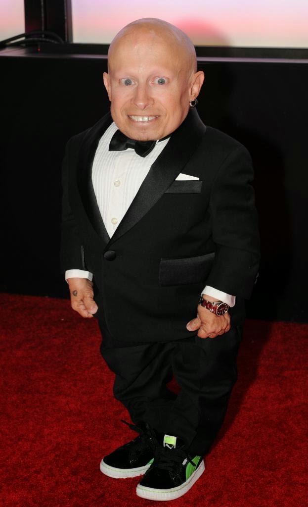 Noticias Y Efemerides Musicales Y Del Cine El Pequeño Verne Troyer