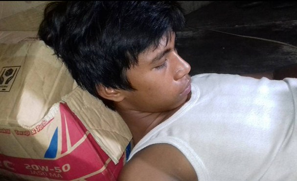 Cara Mengatasi Insomnia & Susah Tidur Malam Jadi Nyenyak Cara Mengatasi Insomnia