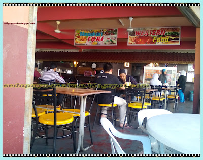 dalam restoran anamuda