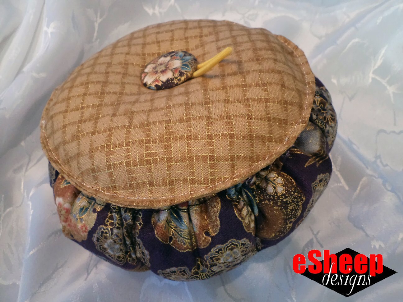 eSHEEP DESIGNS Free Pattern/Tutorial Stacking CD Baskets