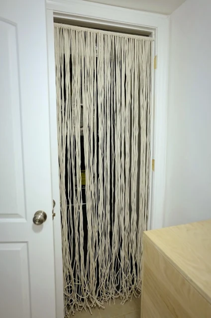string curtain test hang