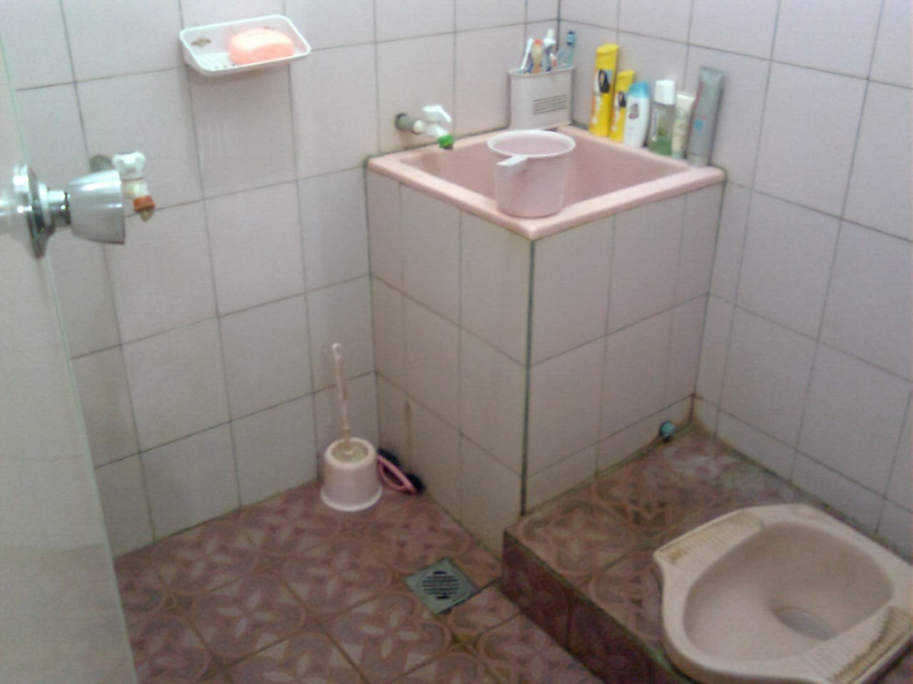 Aneka Tips Renovasi Kamar  Mandi  Aga Kewl