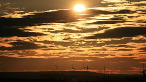 SANG ANGIN DAN MATAHARI #angin #matahari