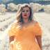 "Love So Soft", da Kelly Clarkson, é uma das melhores coisas que ela lançou em um bom tempo
