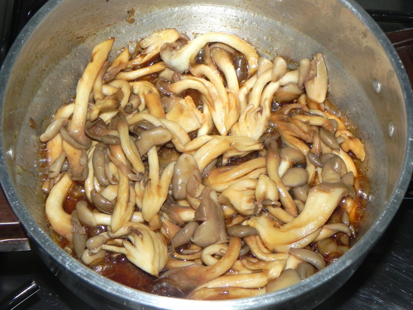 Shimeji na Manteiga com Molho de Soja Menu Criativo Receitas