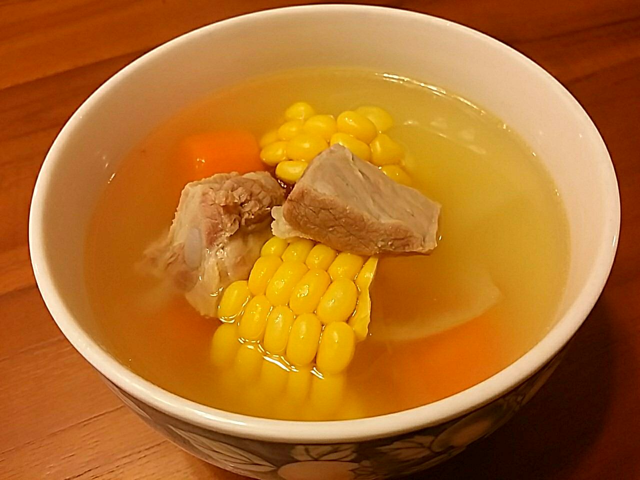 How to cook soup from pork there is potatoes, onions, carrots, garlic, spices, cubes of knorr, rice or horns Help me How to cook soup from pork there is potatoes, onions, carrots, garlic, spices, cubes of knorr, rice or horns Help me