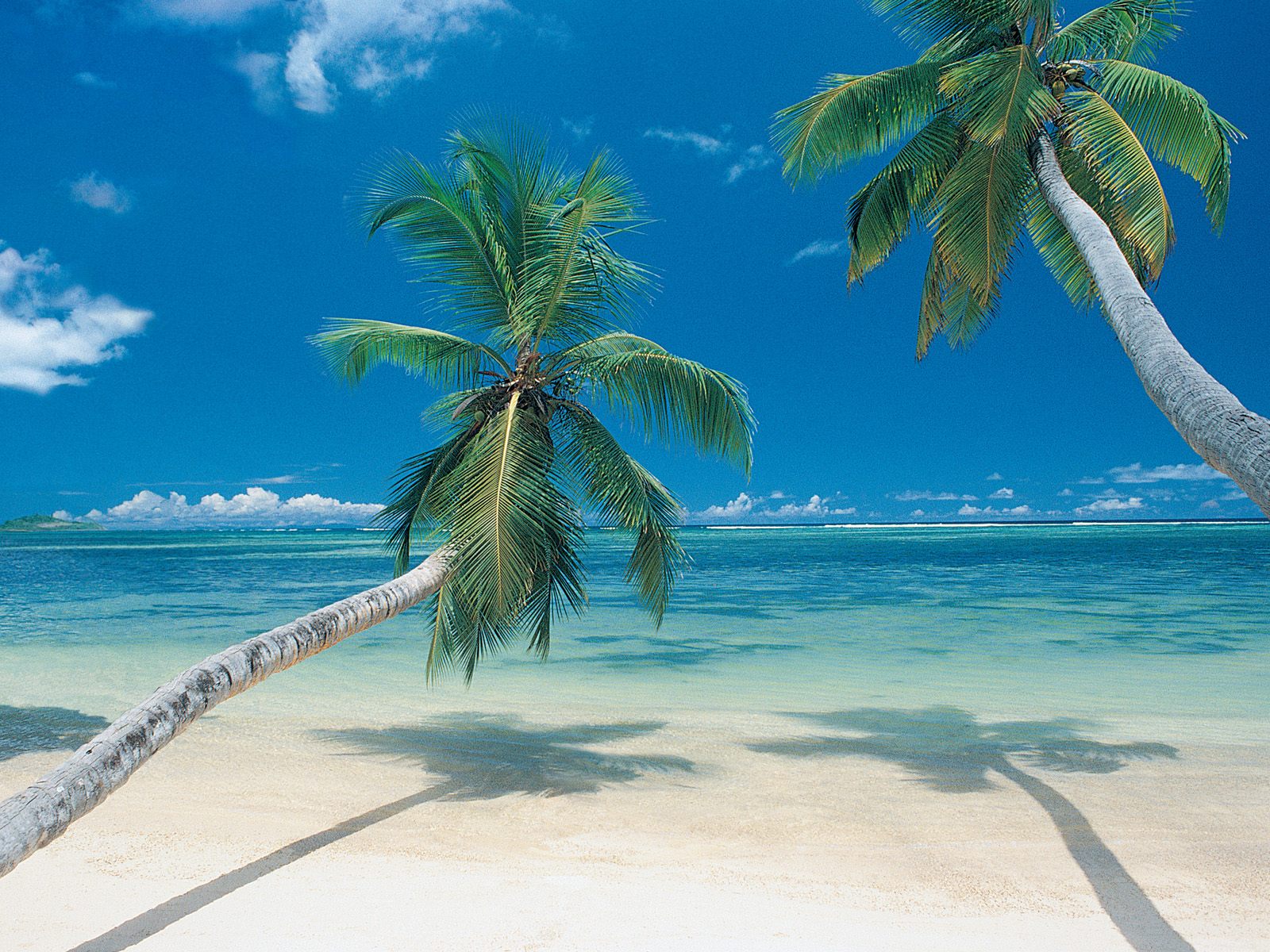 10 Wallpaper Pemandangan Pantai Galery Berita Unik Dan Menarik 10 Wallpaper Pemandangan Pantai Galery Berita Unik Dan Menarik