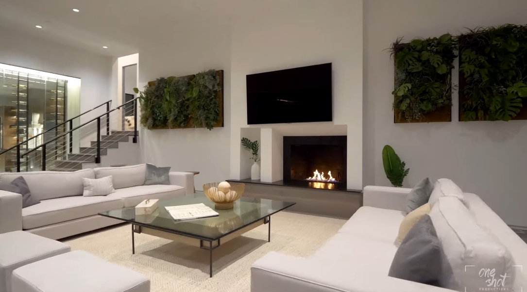26 Interior Design Photos vs. 727 N Beverly Glen Blvd, Los Angeles Luxury Home Tour