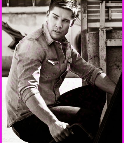 birthdays: Dean Geyer (photos)