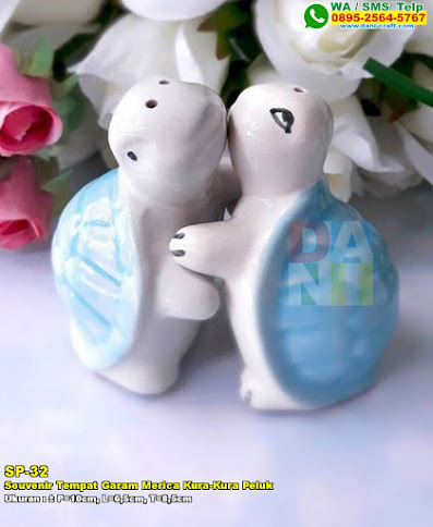 Souvenir Tempat Garam Merica Kura-Kura Peluk