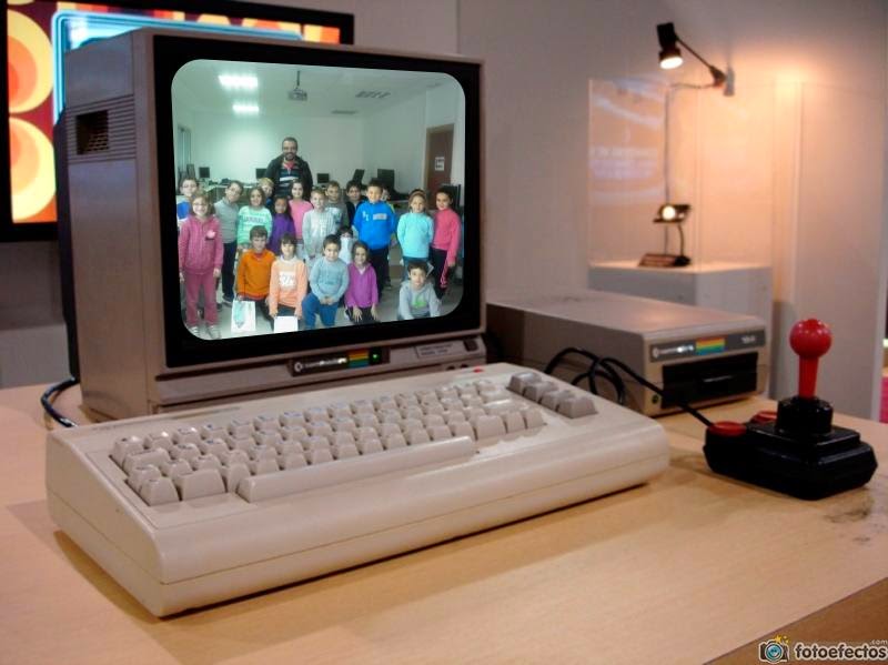 APRENDIENDO EN EL PRIMER CICLO: ABDUL EN LA SALA DE INFORMÁTICA.