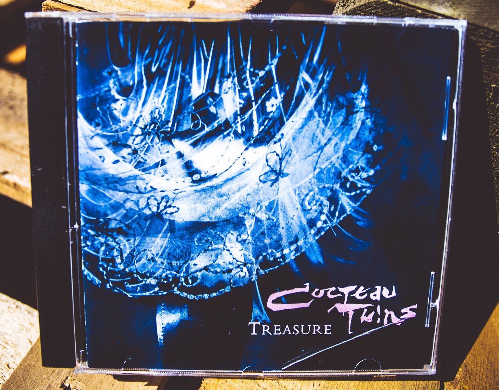 Cocteau Twins Treasure (1984) CLASSIC REVIEW Talking Records