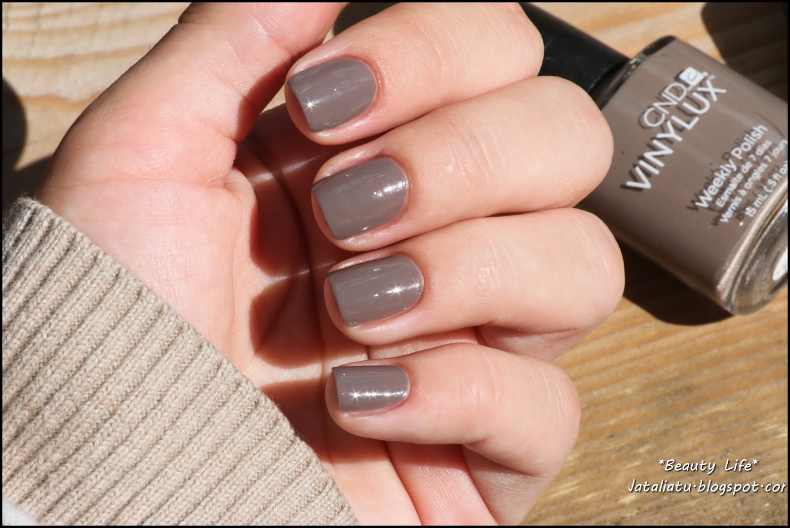 Vinylux Weekly Rubble Nagellack – Langlebiger Lack In Modernem Grau-Ton