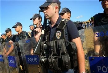 Τουρκία: Πογκρόμ κατά των αστυνομικών από τον Ερντογάν