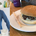 Hidangan Burger Restoran Cef Selebriti James Martin Dikritik