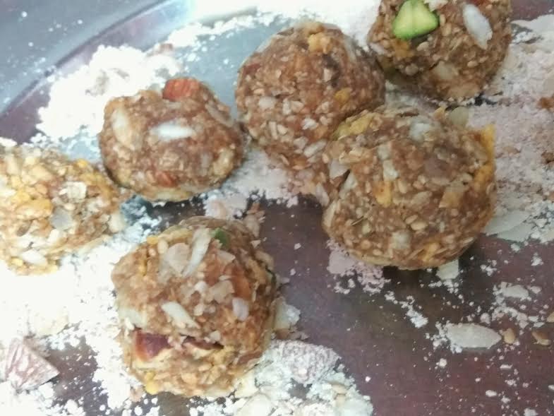 Sugarless Oats Ladoo Learn How to Make Oatmeal Delicious for a Vegan