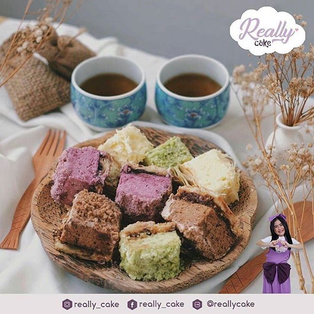 Prilly Latuconsina