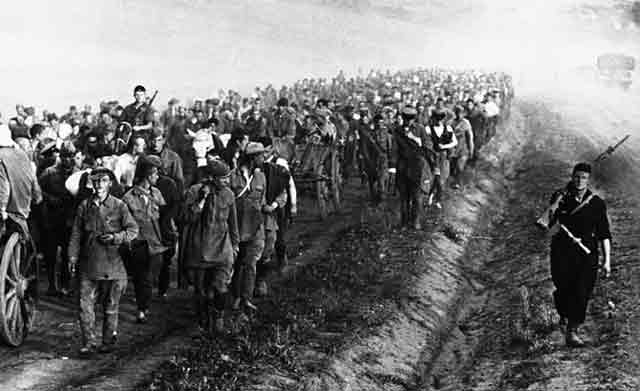 Soviet POWs captured during street fighting in the Ukraine on their way to German camps, 3 September 1941 worldwartwo.filminspector.com