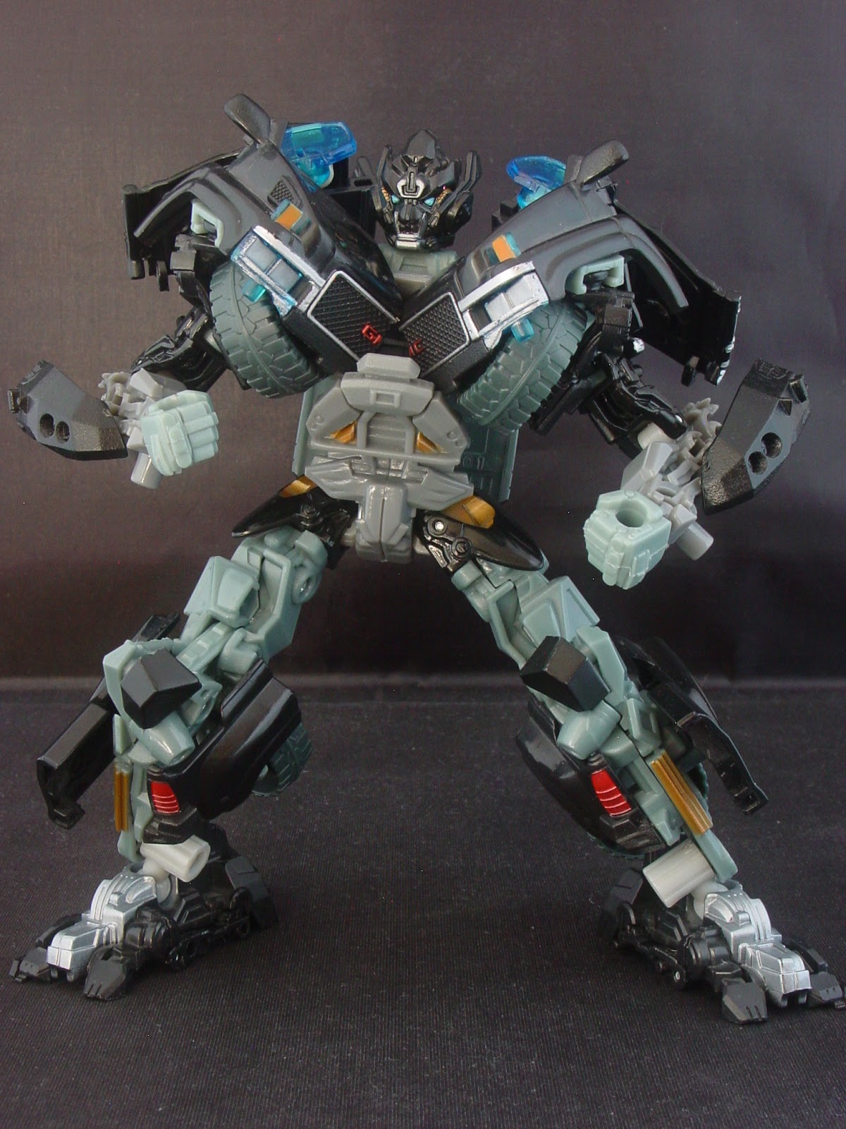 The HEXdidn't... TransFormers Collection Blog DotM Mechtech Ironhide