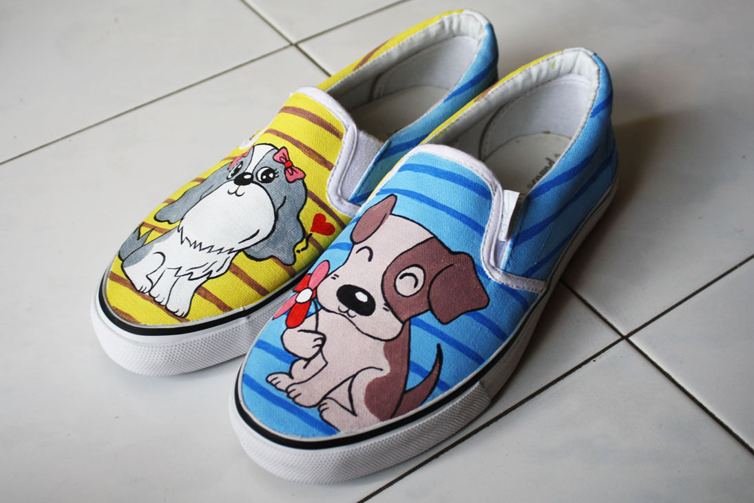 Darling's creation: Canvas shoes painting!