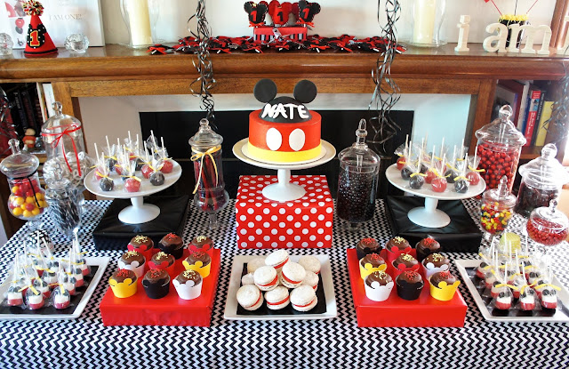 MICKEY MOUSE DESSERT TABLE!