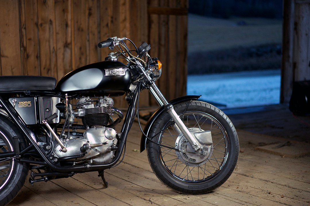 Back in Black Triumph Trophy TR6C Return of the Cafe Racers