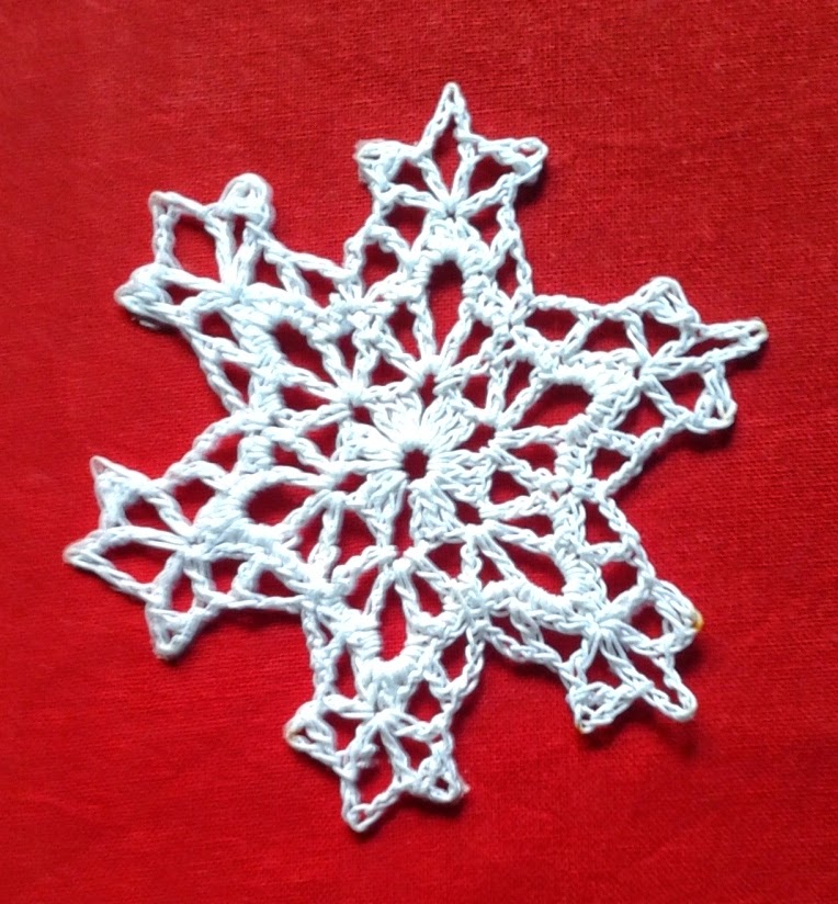 Pretty Snowflake Pattern Free Crochet Patterns