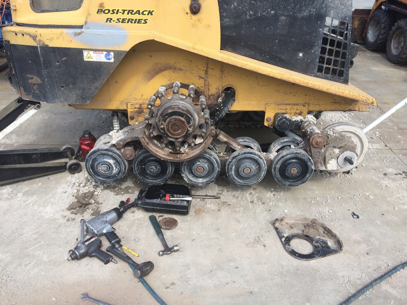 CHRISTIE PACIFIC CASE HISTORY: ASV Rc 30 Posi Track - track drive motor