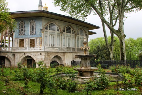 http://www.unblogdefille.fr/2014/05/4-jours-istanbul-jour-3-palais-topkapi.html