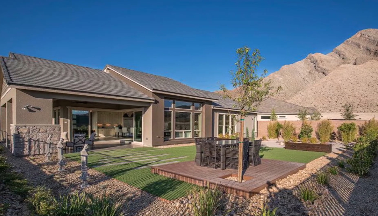 24 Photos vs. Las Vegas Reverence Collection VI Home Interior Design Tour