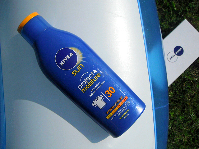 Nivea Sun balsam do opalania spf 30 Protect & Moisture Skuteczna ochrona przed oparzeniem słonecznym