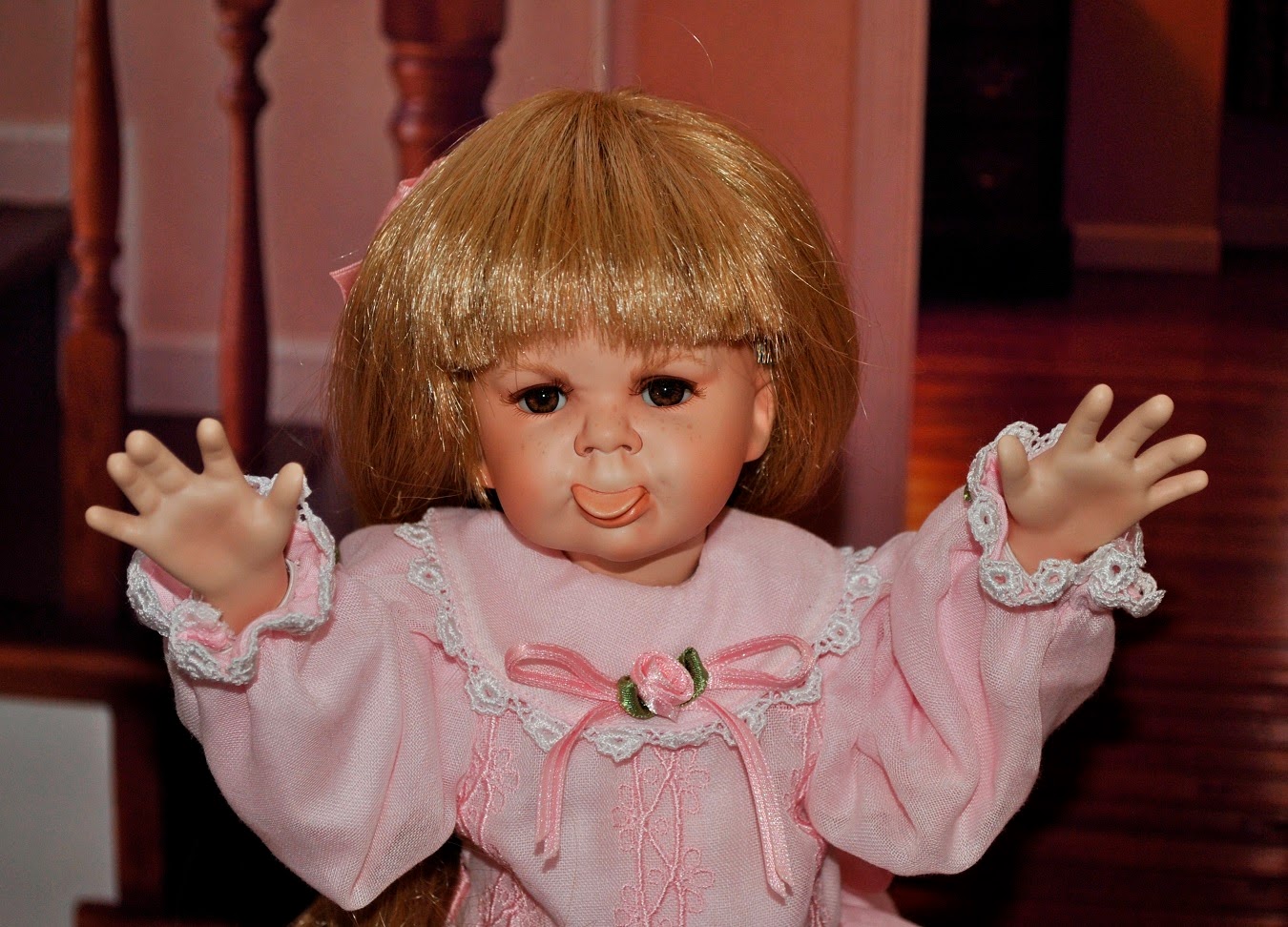 кукла коллекционная ребекка 30см. фарфоровая кукла сидит. кукла с мягким телом. кукла remeco collection 40 см. интерьерная кукла сьюзен 3548659.