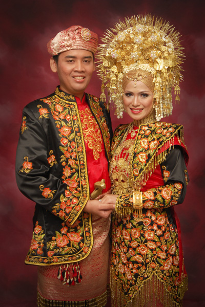 Contoh Baju Pengantin Minang Modern Pernikahan Bayu 