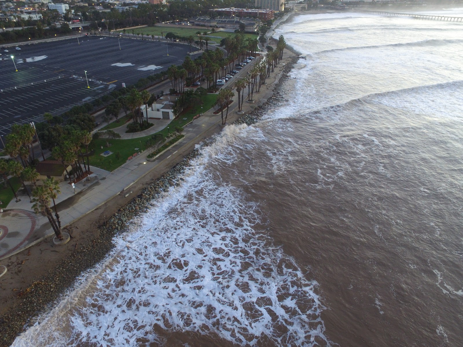 Ventura River Ecosystem Winter swells and high tides