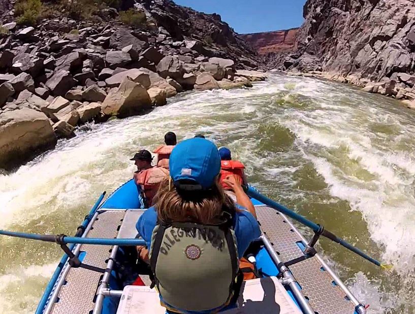 MEC&F Expert Engineers 2 DEAD AFTER RAFT OVERTURNS ON COLORADO RIVER AT THE DEADLY FUNNEL