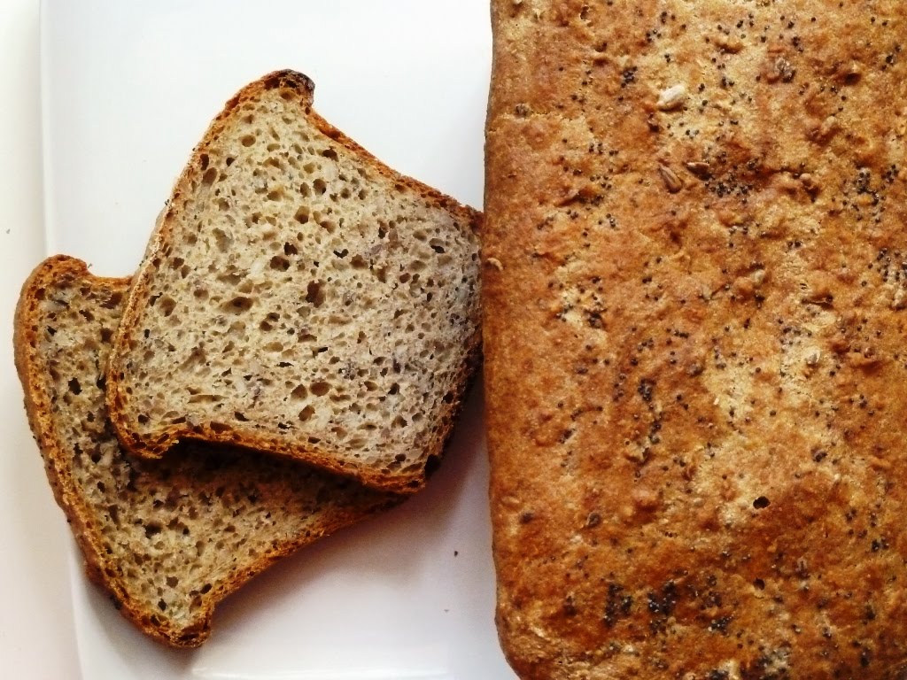 magia smaku chleb z ziarnami na drożdżach