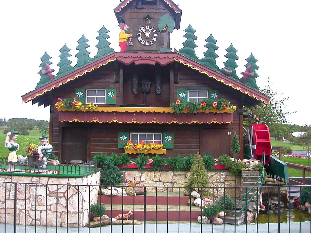 Largest Cuckoo Clocks cini clips