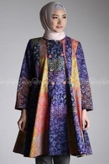 Baju Kerja Batik Wanita Muslimah