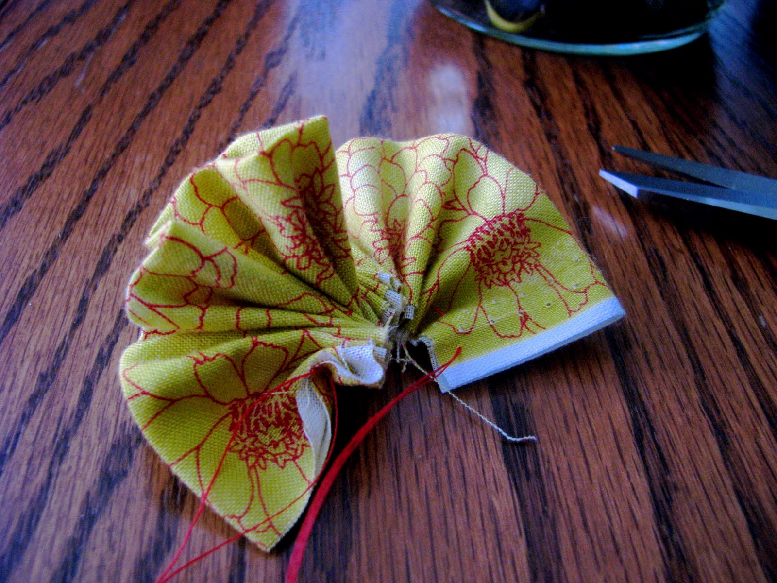 that's mellifluous! DIY fabric flowers