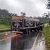 CARRETA DA DUPLA RIONGRO E SOLIMÕES SE ENVOLVE EM ACIDENTE EM GOIÁS