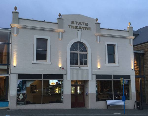 Hobart and william smith colleges creative writing image