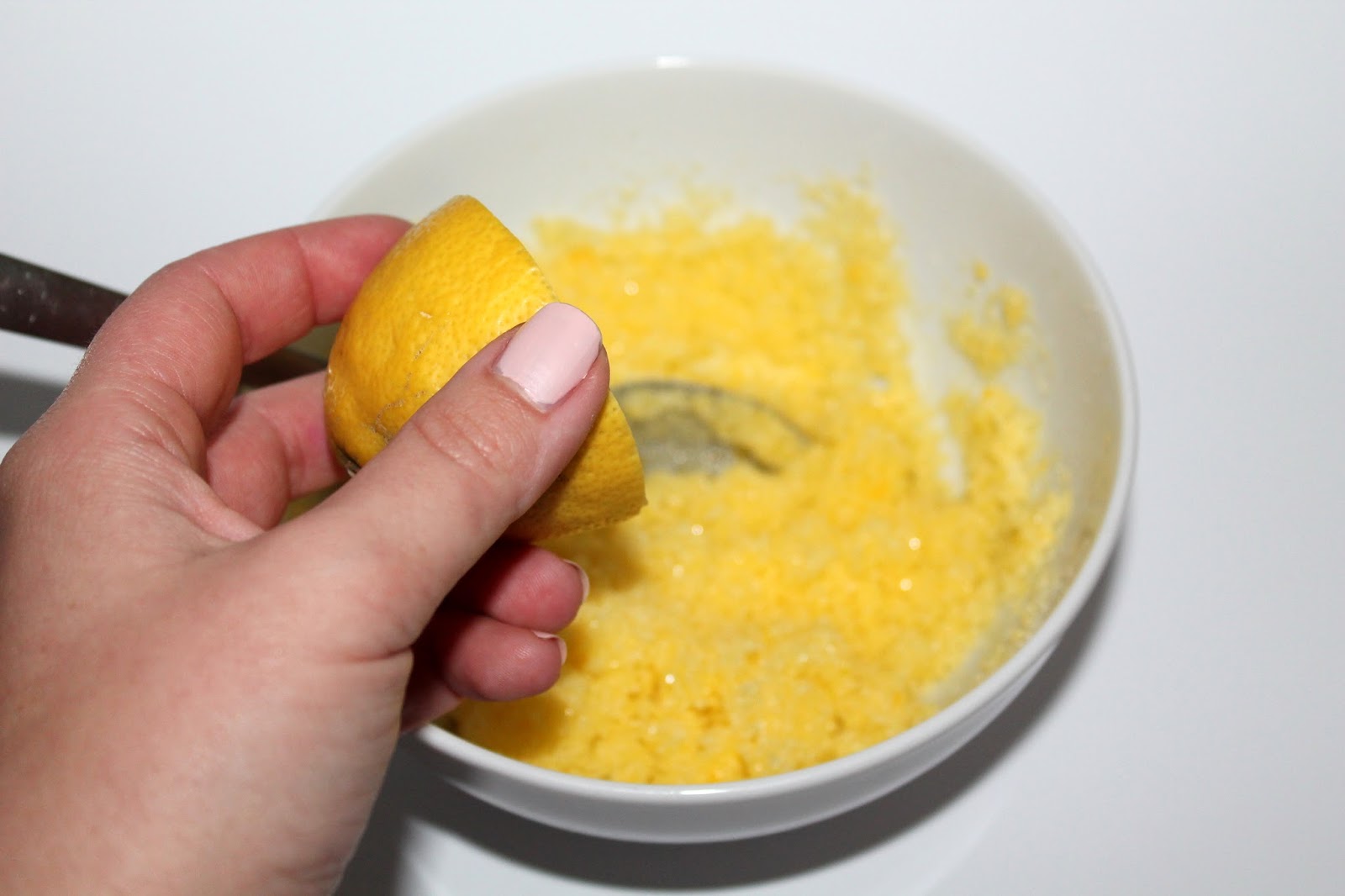 DIY Sugar Scrub / Zuckerpeeling Zitrone ganz einfach selber machen